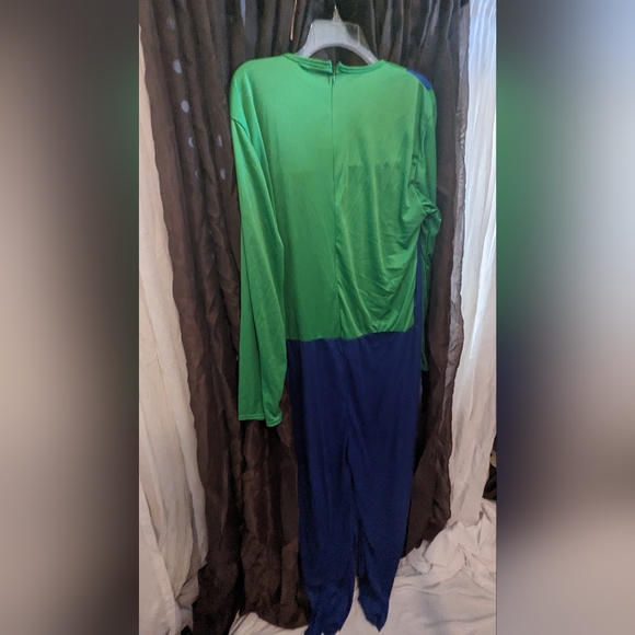 Adult Luigi xlarge costume - Picture 10 of 10